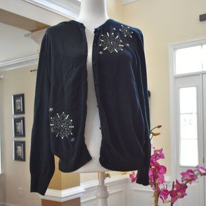 Black light weight sweater with button front